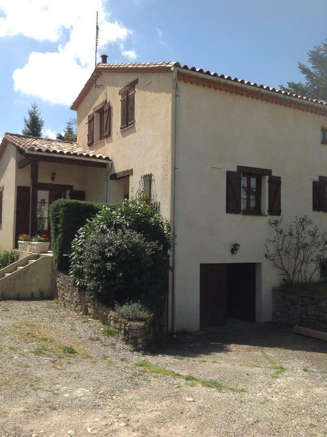Chez Irene Bed & Breakfast Saint-Quentin-la-Tour Luaran gambar